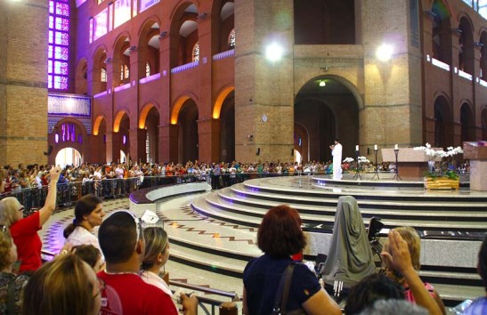 NS.Aparecida.Santuario.05.5607