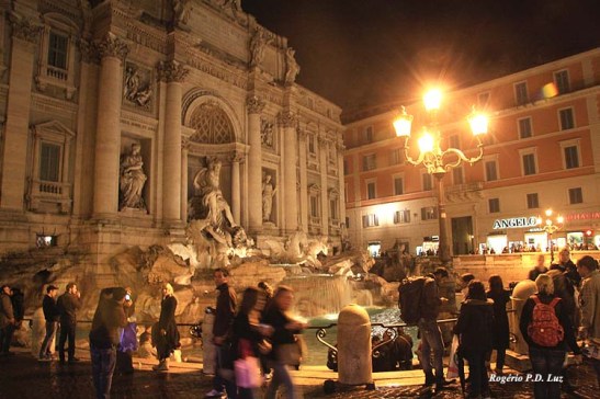 Roma Fontana di Trevi (06)