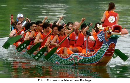 Barcos dragão em Macau