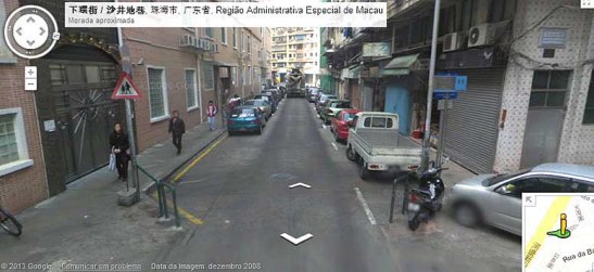 O local do Hoi Kiang algures nesta rua, vendo-se ao fundo a Rua do Almirante Sérgio, a marginal do Porto Interior