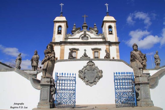 Estátuas de 12 Profetas esculpidas por Aleijadinho e seus auxiliares