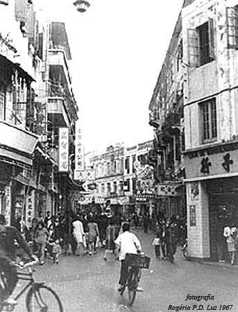 Macau.antes.depois.Rua S.Domingos.1967