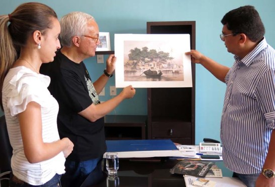 Apresentar o Templo A-Má ao Prefeito Kerginaldo Pinto, origem de nome das duas Macau (foto Mia Luz)