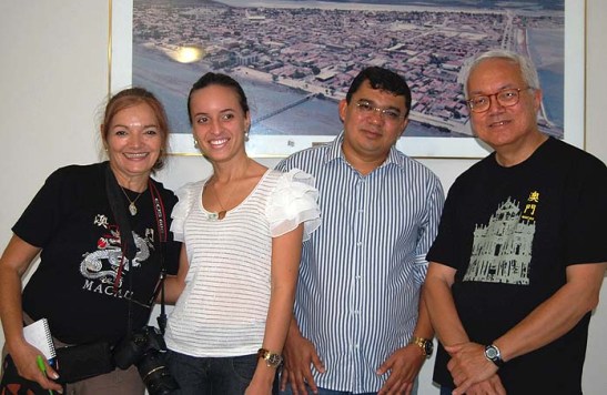 Na moldura, foto panorâmica de Macau (foto Pedro Lima)