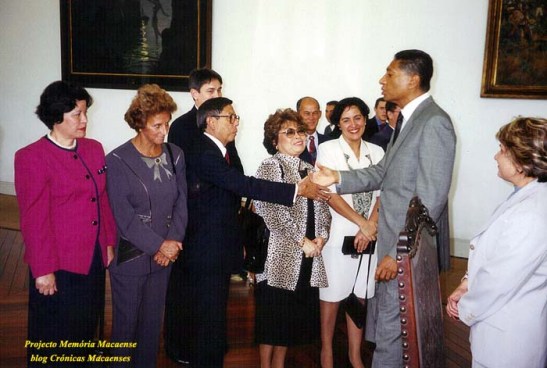 Pitta cumprimenta JC Remedios