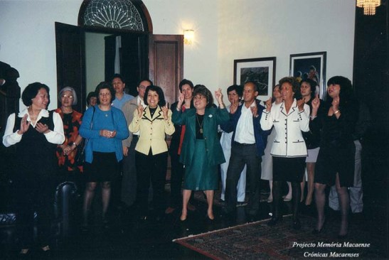 Todo mundo junto cantando com alegria "Macau Sã Assi"