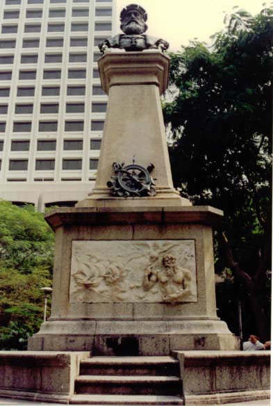 Estátua no Jardim Vasco da Gama