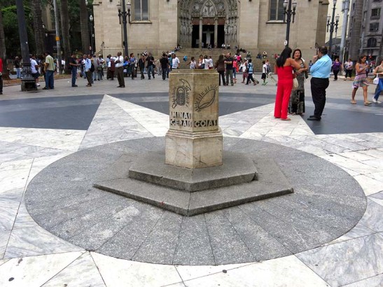 Marco zero da Praça da Sé, centro histórico de São Paulo
