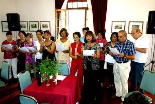 O coral Vozes de Macau improvisou uma canção chinesa