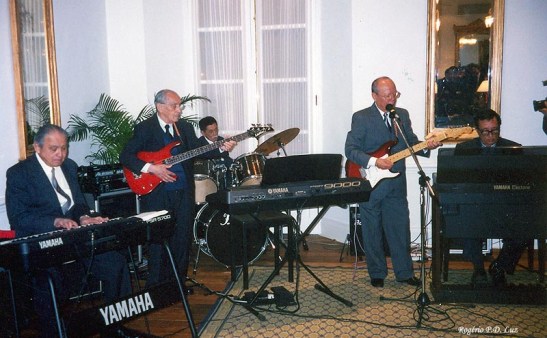 Conjunto The Rockers. Formação em 2003 tocando no Clube Militar. Em memória dos integrantes que já estão descansando em paz