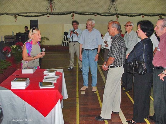 Margarida Ribeiro na apresentação do seu livro na Casa de Macau de São Paulo