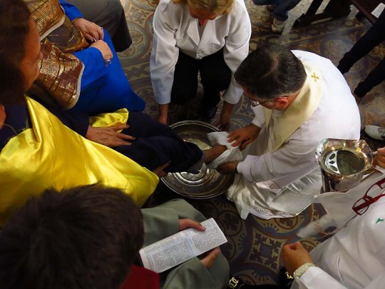 Igreja Divino Espirito Santo Missa Quinta Feira Santa 2014 Lava Pés (04)