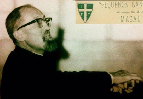 O padre César Brianza foi quem ocupou o cargo de orientador artístico durante mais tempo, entre 1966 e 1980. Foto publicada no Jornal Tribuna de Macau.