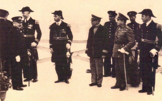 Recepção em Macau ao almirante Shiozawa, chefe da Esquadra japonesa no Sul da China