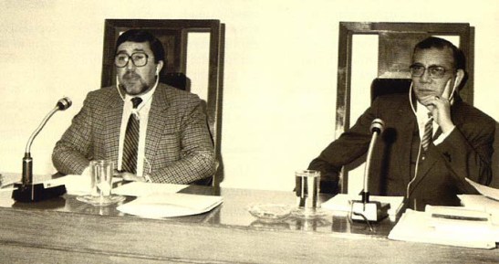 Governador de Macau Almeida e Costa e Carlos Assumpção: um relacionamento conflituoso que ficará nos anais da Assembleia Legislativa de Macau (texto e imagem da Revista Macau)