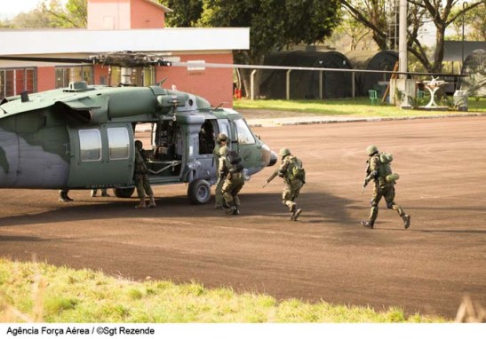 forca aerea brasileira helicoptero UH60 (01)