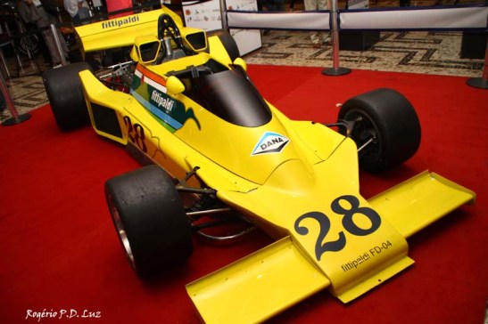 Fittipaldi FD-04 com pintura amarela