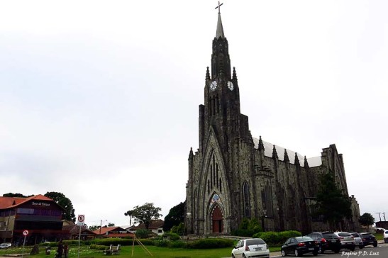 Acidade de Canela e a Catedral de Pedra