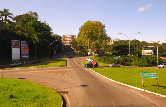 O pórtico em forma de barril em Bento Gonçalves