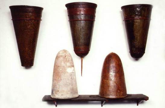 Pães de açúcar, muito comuns nos engenhos de cana da época