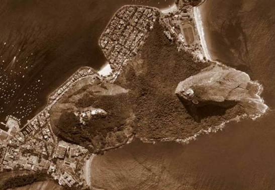 A escalada original foi pela Via do Costão, na parte de trás do Pão de Açúcar