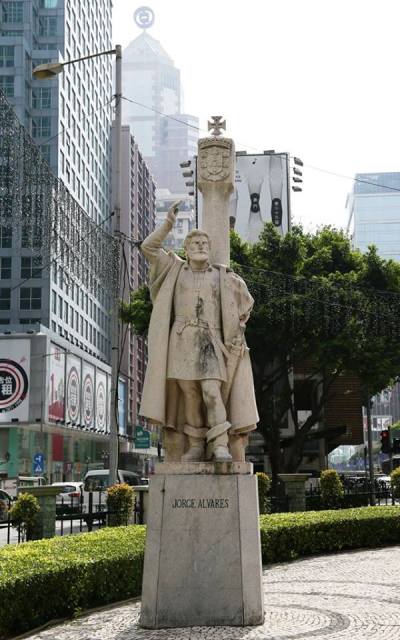Estátua de Jorge Álvares em Macau
