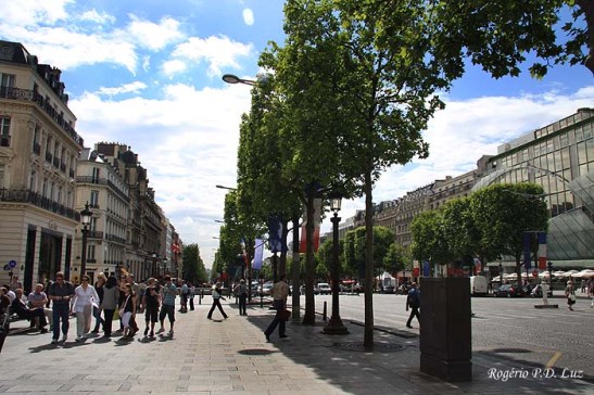 Avenida des Champs-Elysées