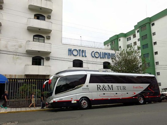 O hotel e o bom ônibus