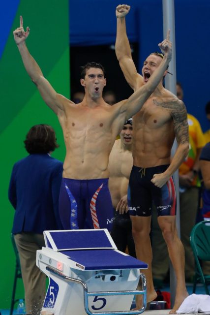 Rio de Janeiro - Estados Unidos vence o revezamento 4 x 100m nado livre nos Jogos Olímpicos Rio 2016, no Estádio Aquático. (Fernando Frazão/Agência Brasil)