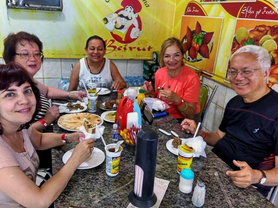 Na Casa da Esfiha Beirute